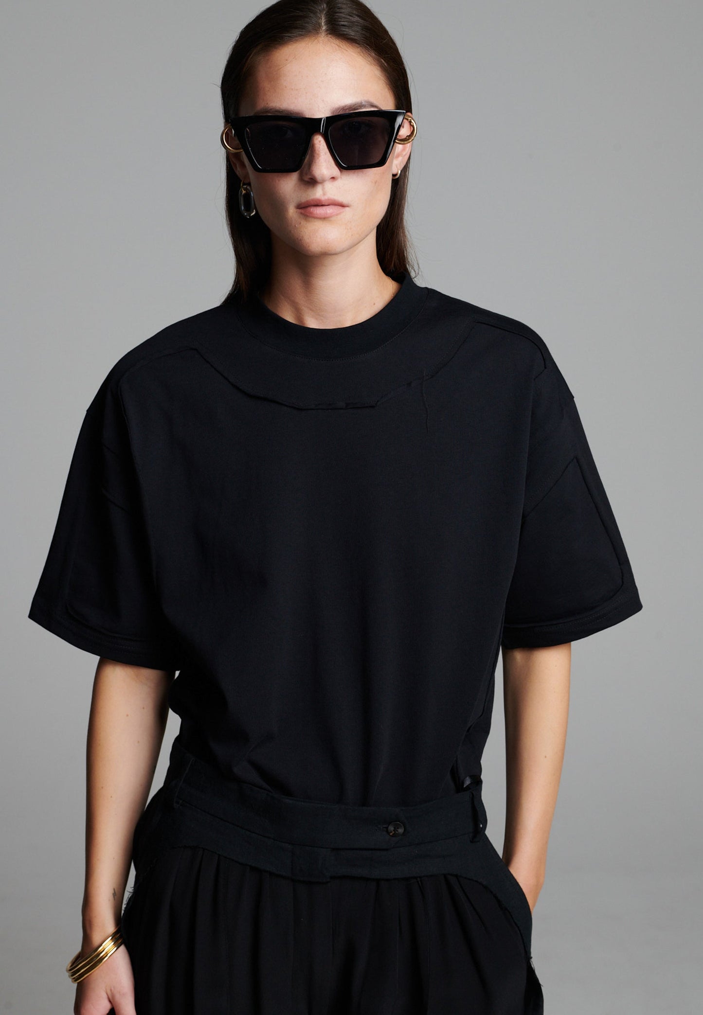Cut Out Tee Black