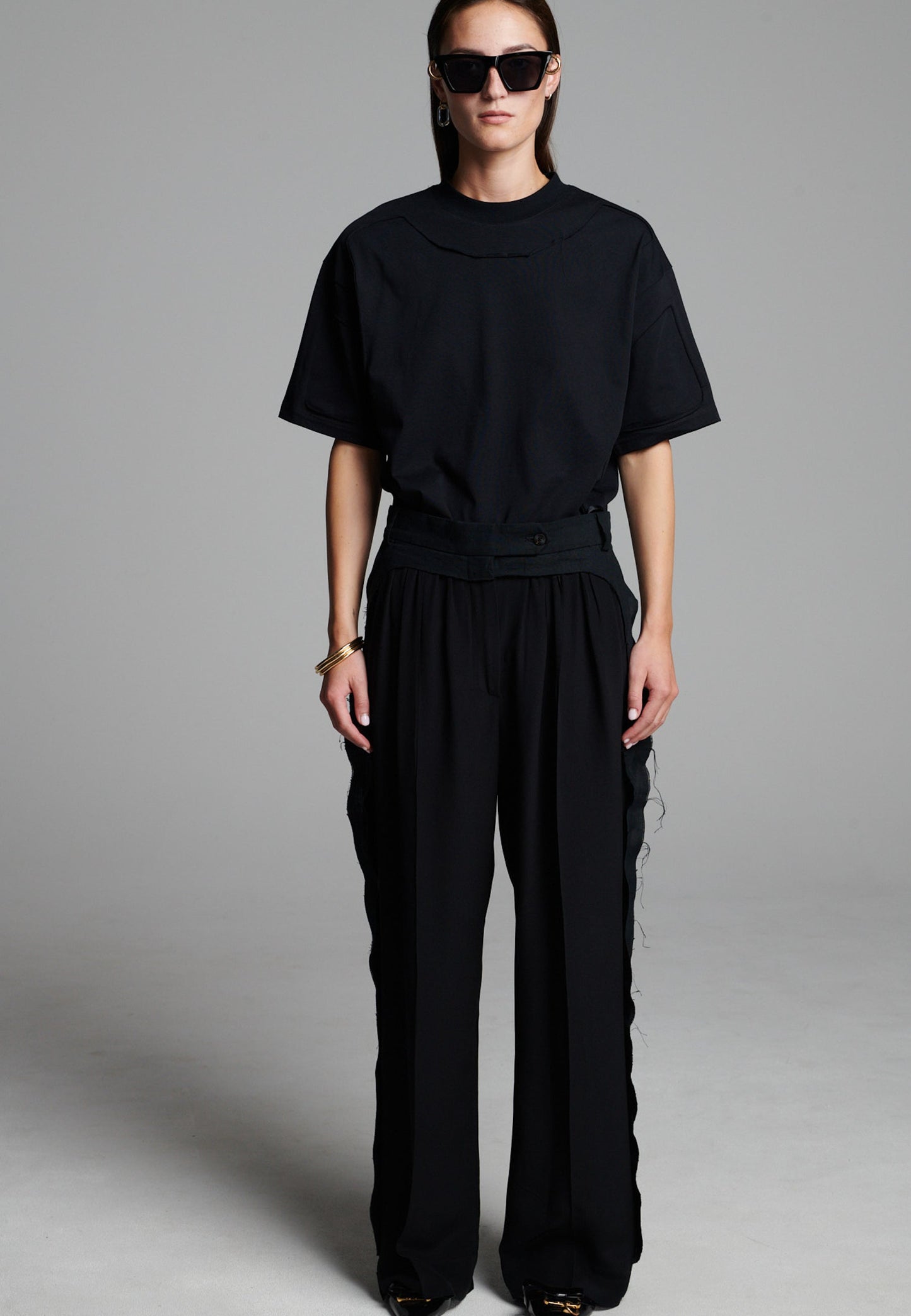 Cut Out Tee Black