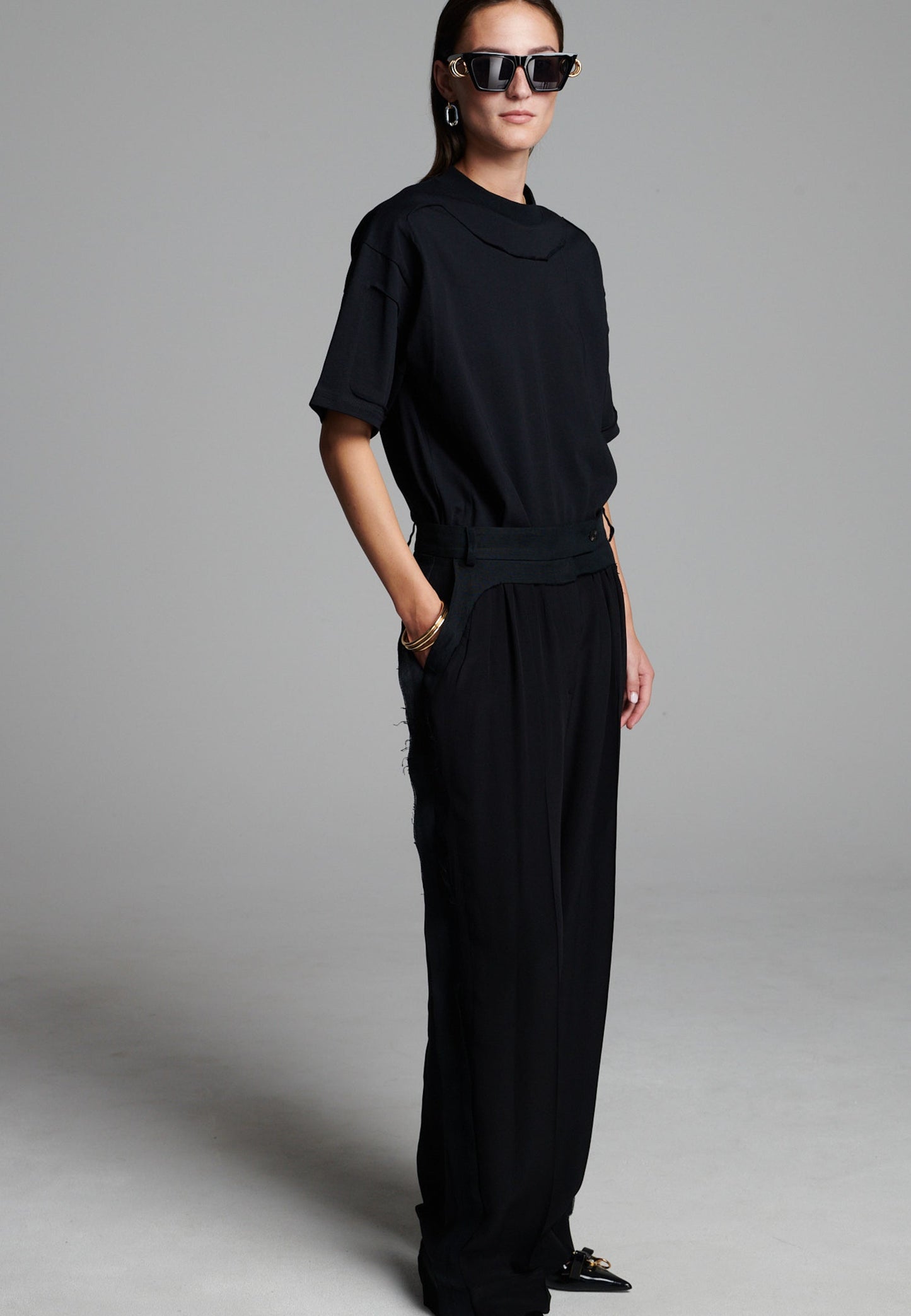 Cut Out Tee Black