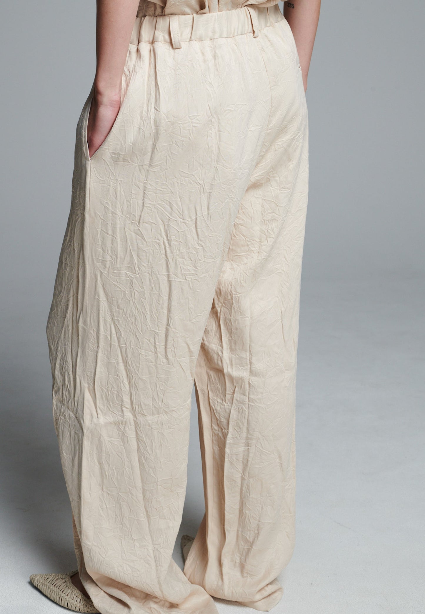 Cross Crushed Pants Butter