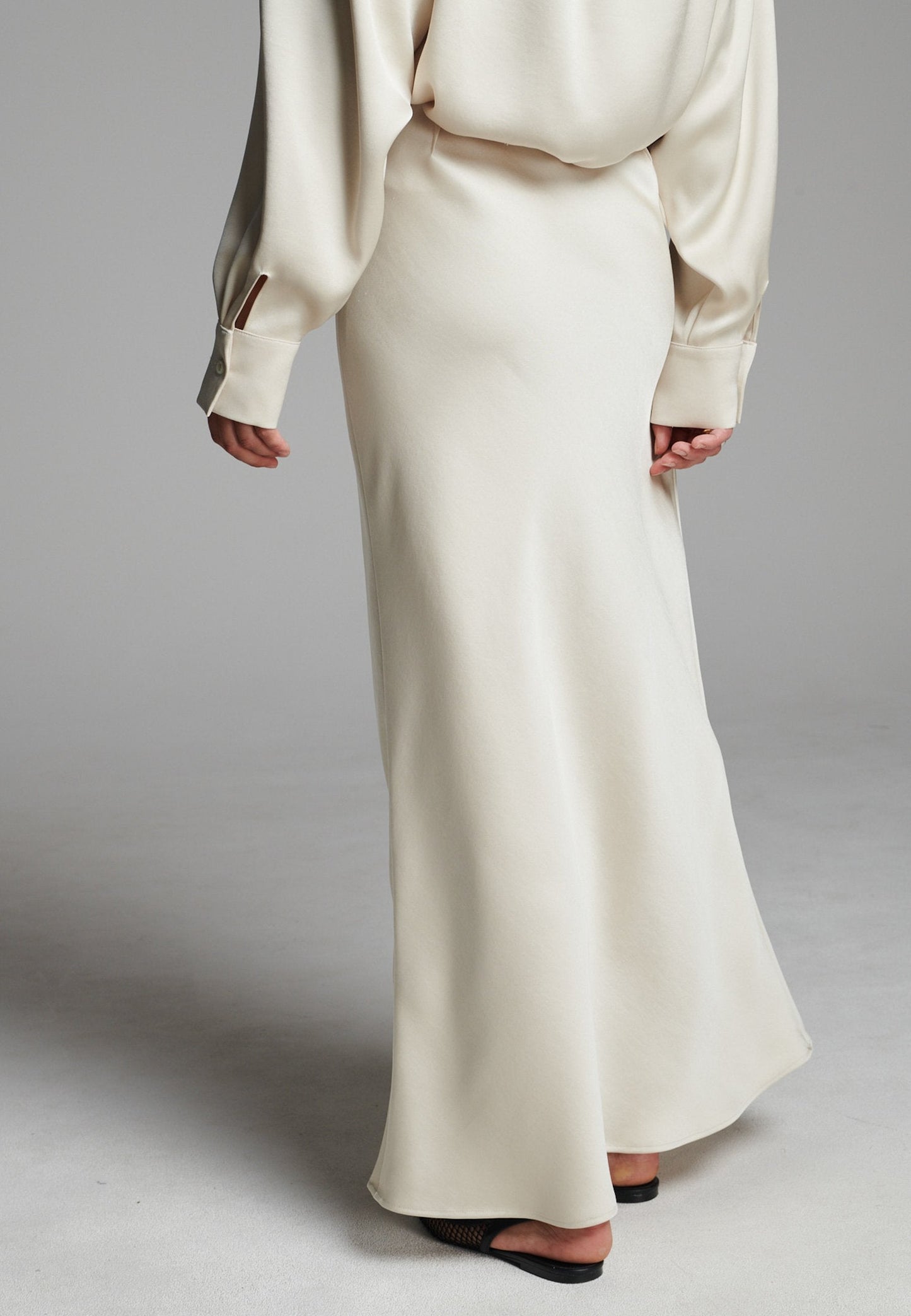 Base Flowy Skirt Butter