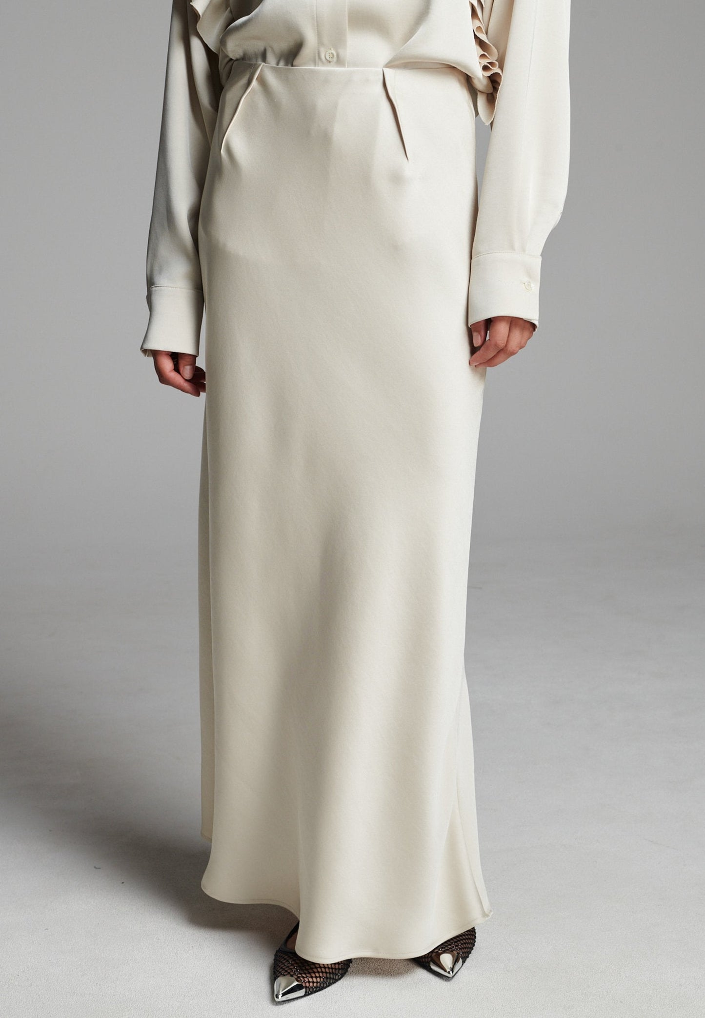 Base Flowy Skirt Butter