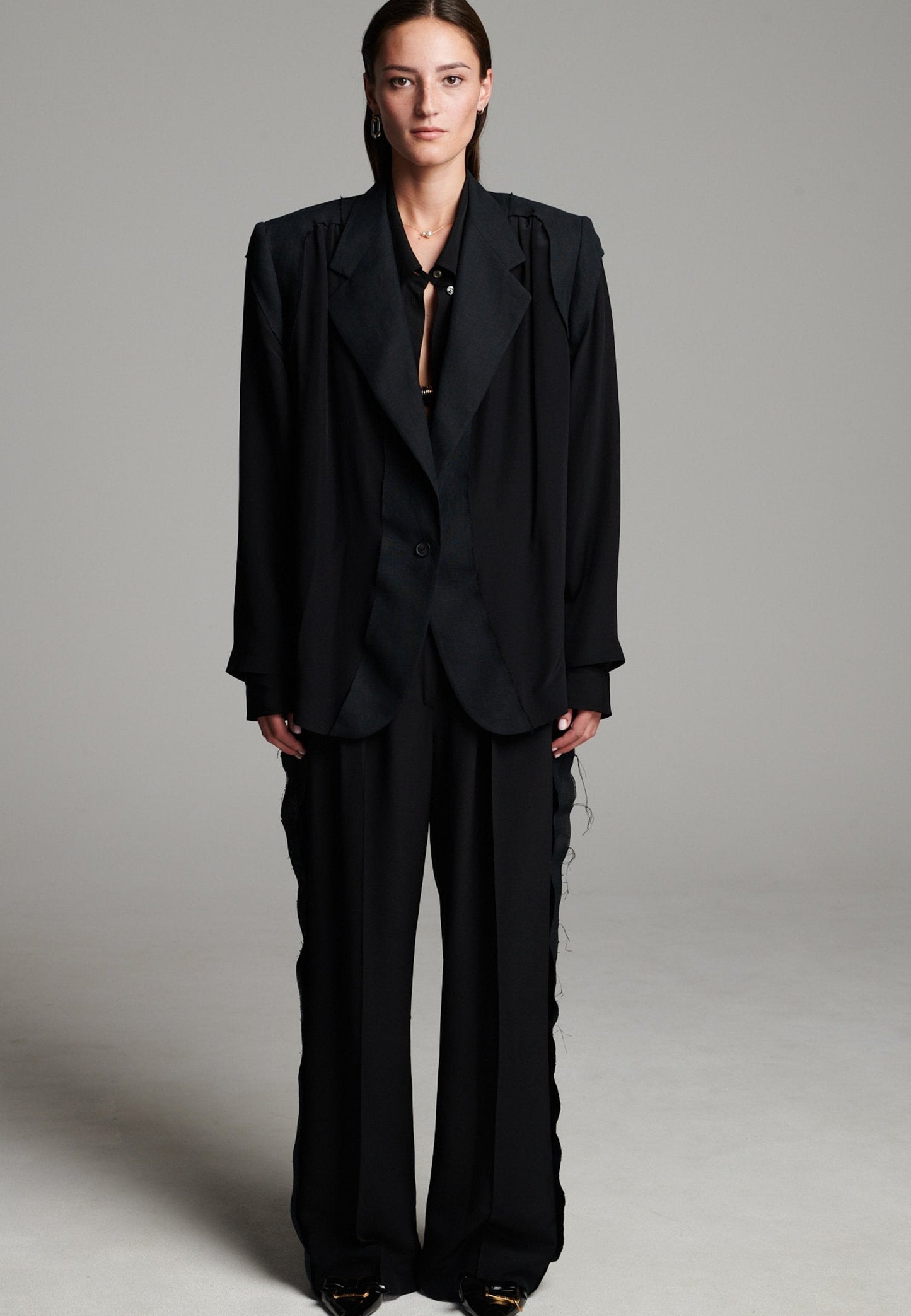 Cutted Blazer Black
