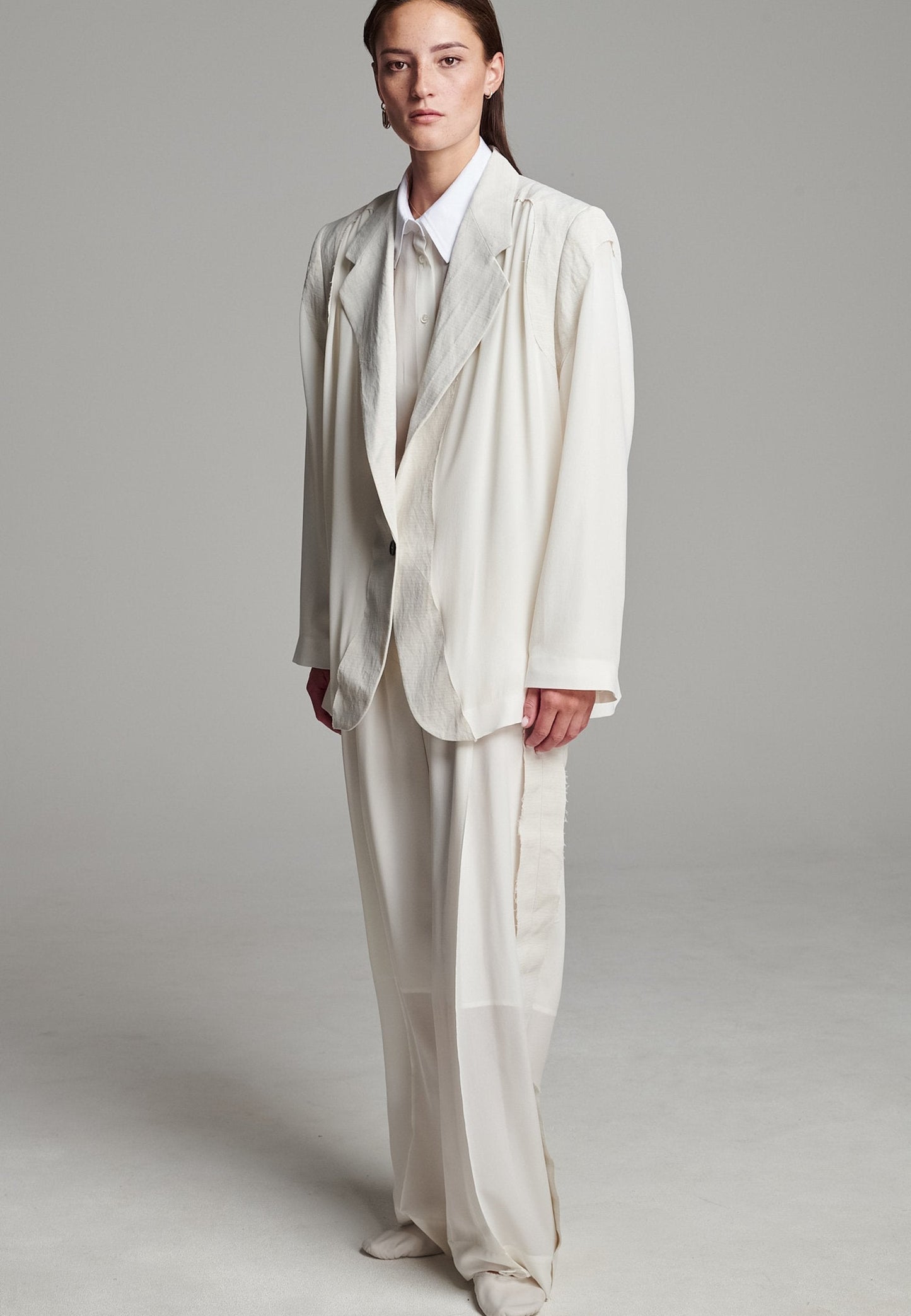 Cutted Blazer Ivory